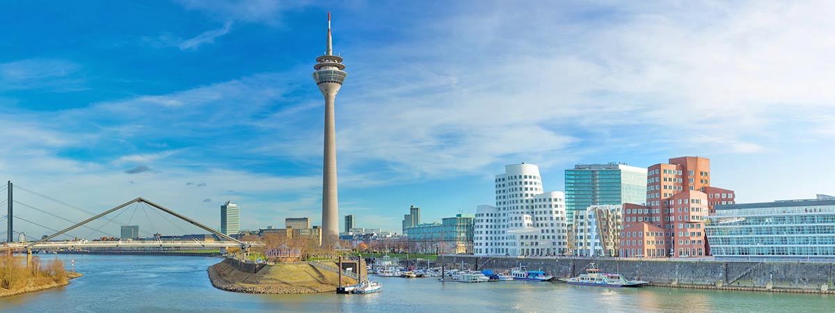 veranstaltungstechnik duesseldorf – Düsseldorf ist nicht ohne Grund Hauptsitz von PCS Konferenztechnik. Die Landeshauptstadt des Bundeslandes Nordrhein-Westfalen (NRW) ist ein erfolgreiches Business-Zentrum im Herzen Europas. Hier sind internationale Unternehmen aus Industrie, Handel und Dienstleistungen beheimatet. Düsseldorf ist durch eine perfekte Verkehrsinfrastruktur mit internationalem Flughafen sehr gut erreichbar und Zentrum der Mode-, Werbe- und Kommunikationsbranche.